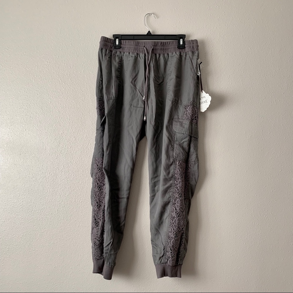Cargo pants 👽